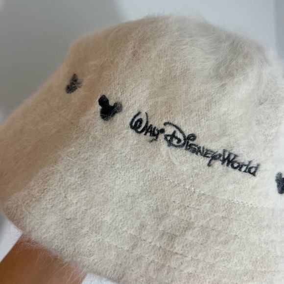 Vintage Walt Disney world hat - Picture 5 of 9
